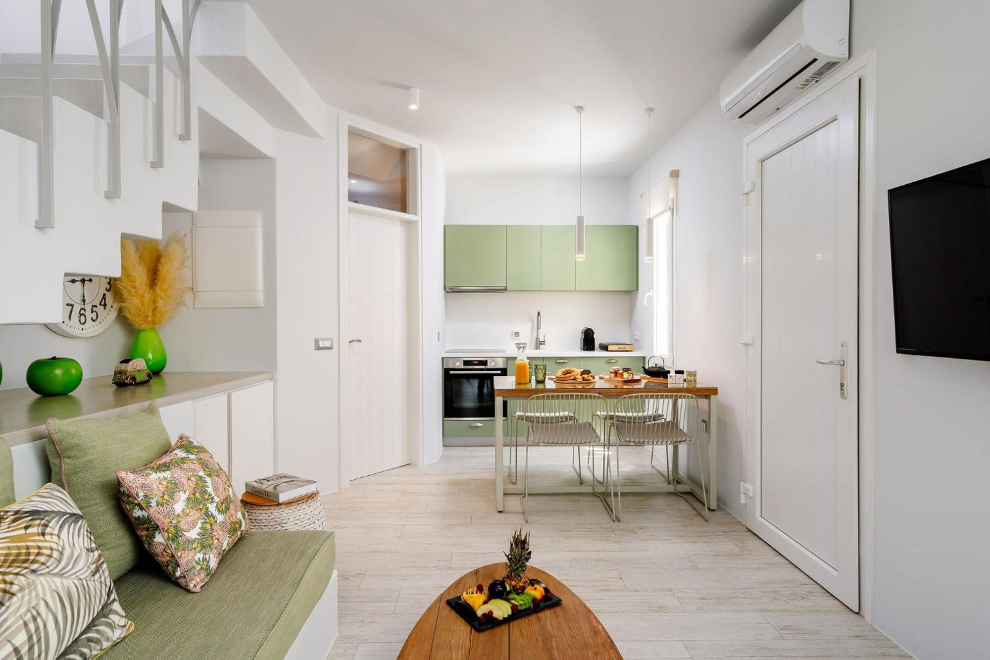 Sunday Luxury Suites Agia Anna  Bagian luar foto