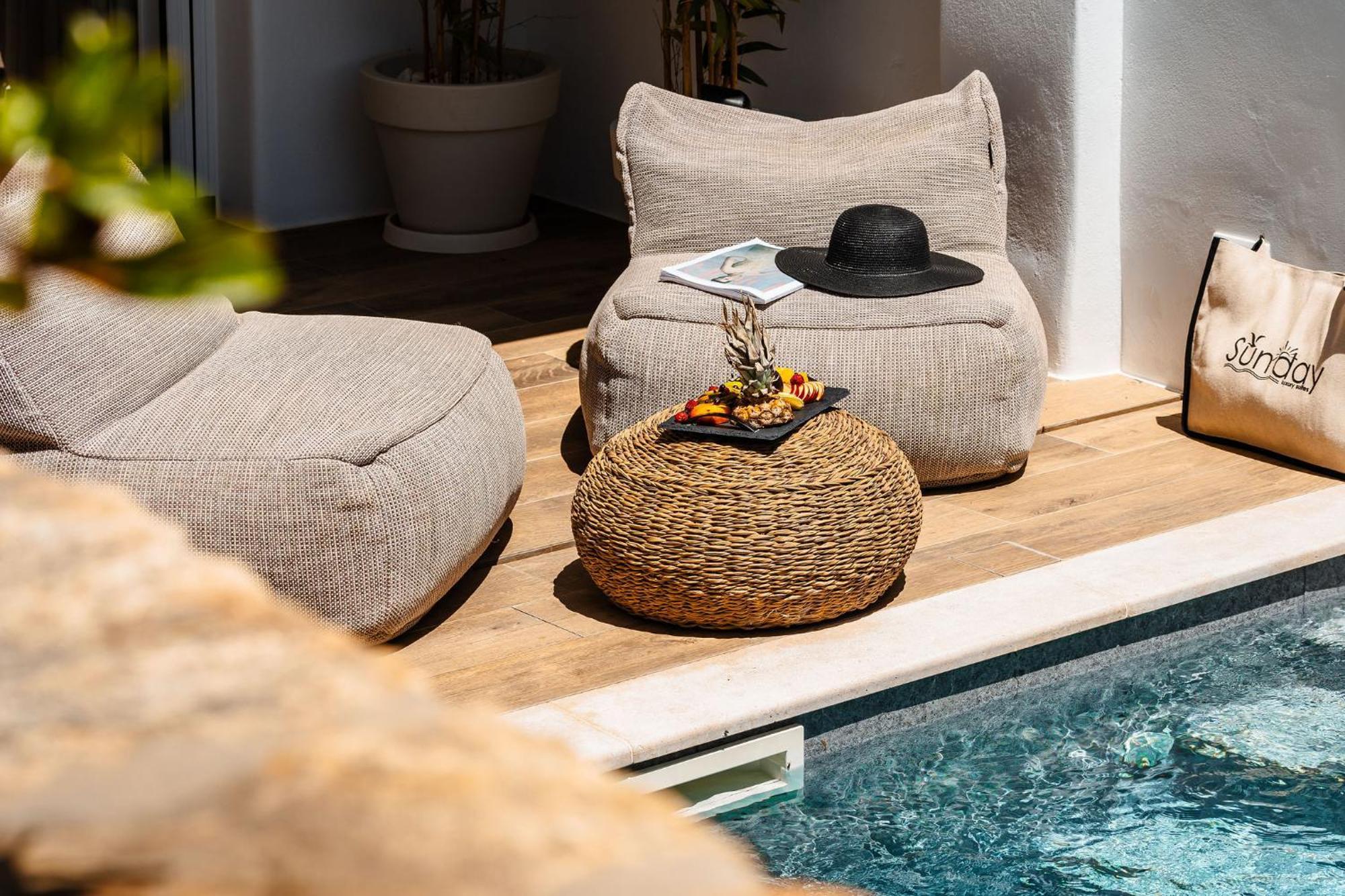 Sunday Luxury Suites Agia Anna  Bagian luar foto