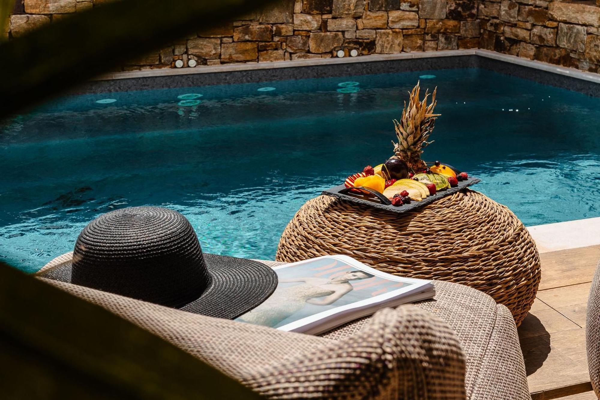 Sunday Luxury Suites Agia Anna  Bagian luar foto