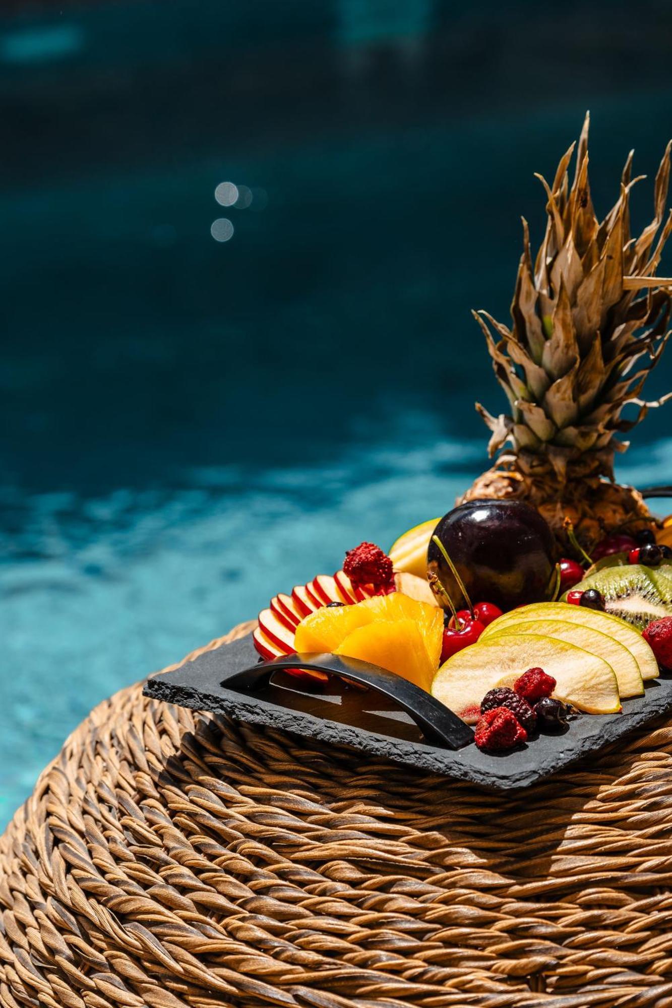 Sunday Luxury Suites Agia Anna  Bagian luar foto