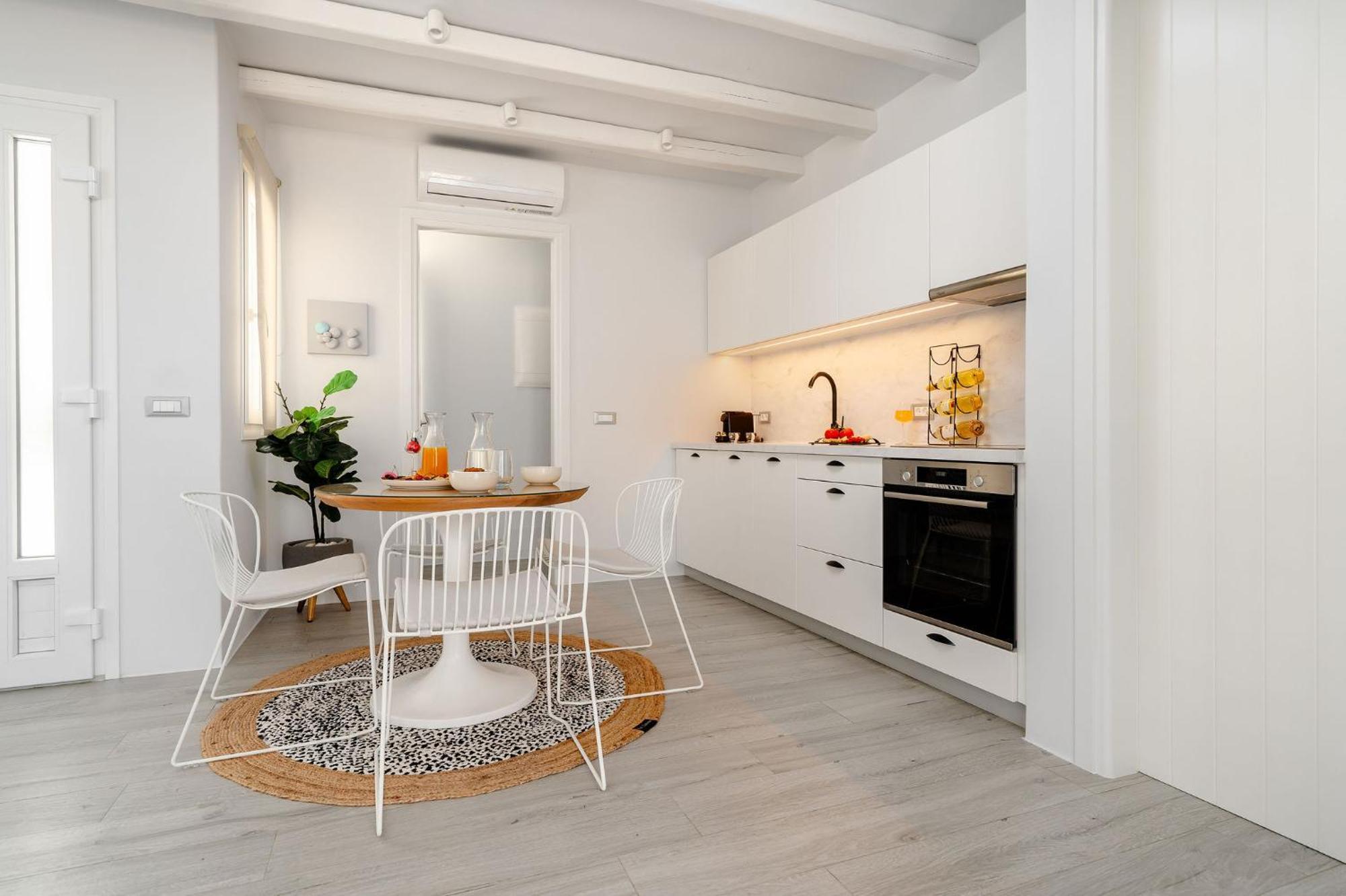 Sunday Luxury Suites Agia Anna  Bagian luar foto