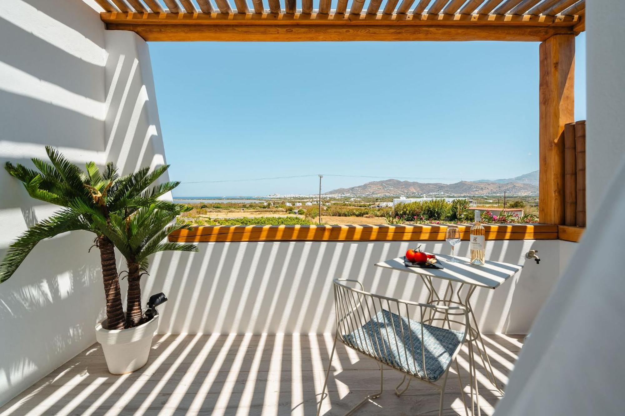 Sunday Luxury Suites Agia Anna  Bagian luar foto